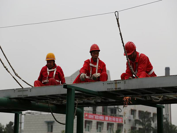 兰州钢结构工程高空作业注意事项，生命高于一切